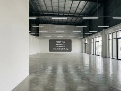 森美兰Bandar Baru Nilai 4层店屋出租 – RM5.5K/月 1610呎 - Property image 4 of 6