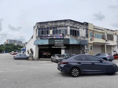 RM240万 雪兰莪Subang Hi-Tech永久地契1.5层排屋式工厂出售 – 3100呎 - Property image 2 of 7