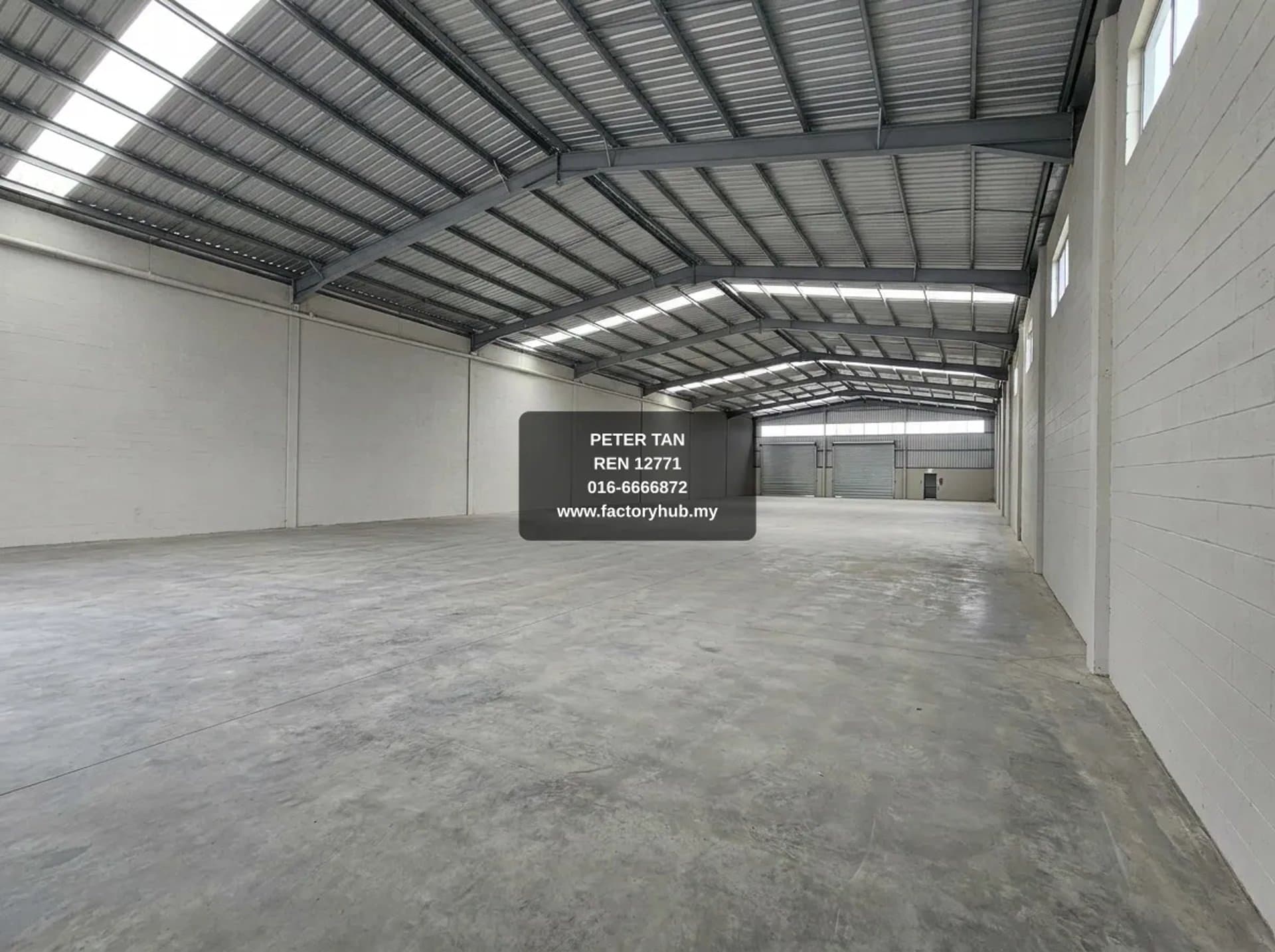 巴生港Perdana Industrial Park半独立仓库装卸湾出租 · 房源图片 1/5